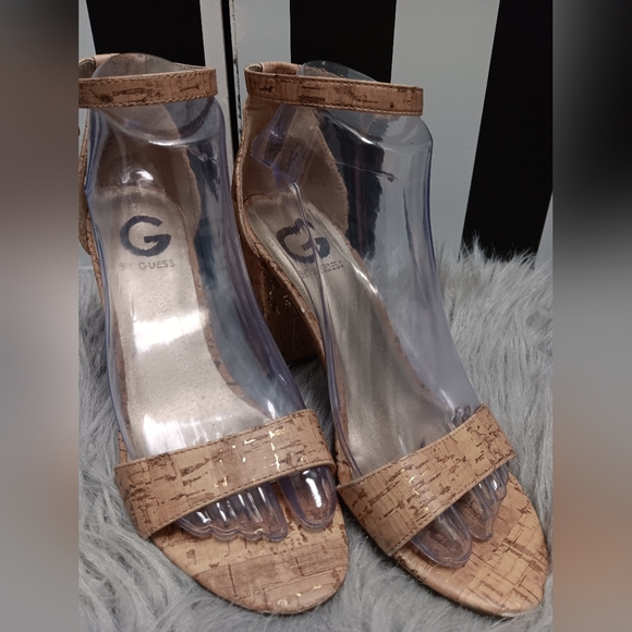 Guess Heeled Sandals - Picture 4 of 8